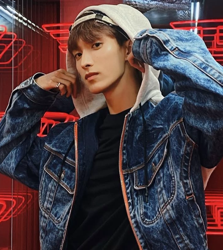 Latest photo of DK (SEVENTEEN)