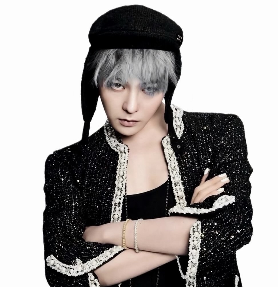 G-DRAGON (BIGBANG)的最新活动照片