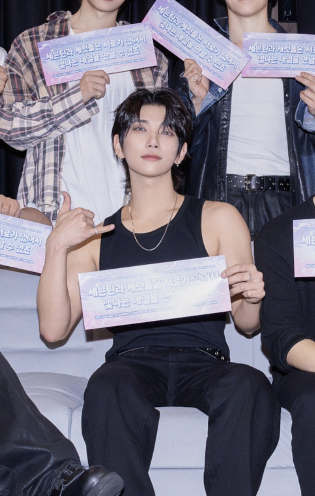 Latest photo of Joshua (SEVENTEEN)