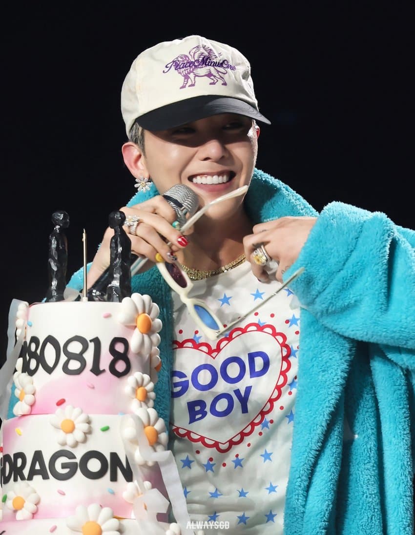 Behind-the-scenes cut of G-DRAGON (BIGBANG)