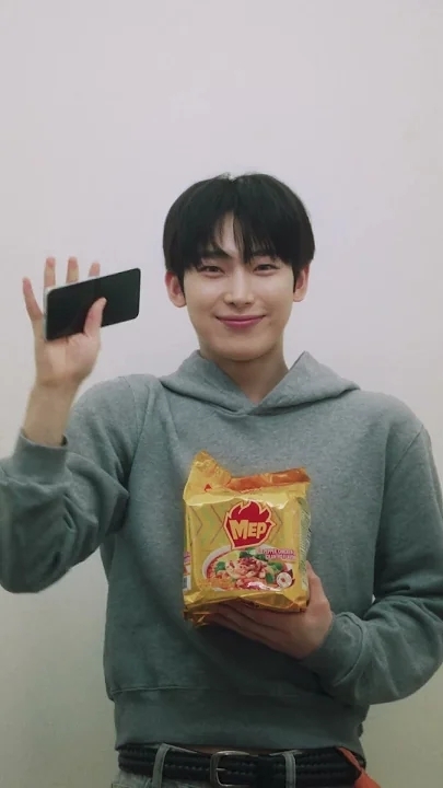 Today's most popular wallpaper in the Sunoo (ENHYPEN) community