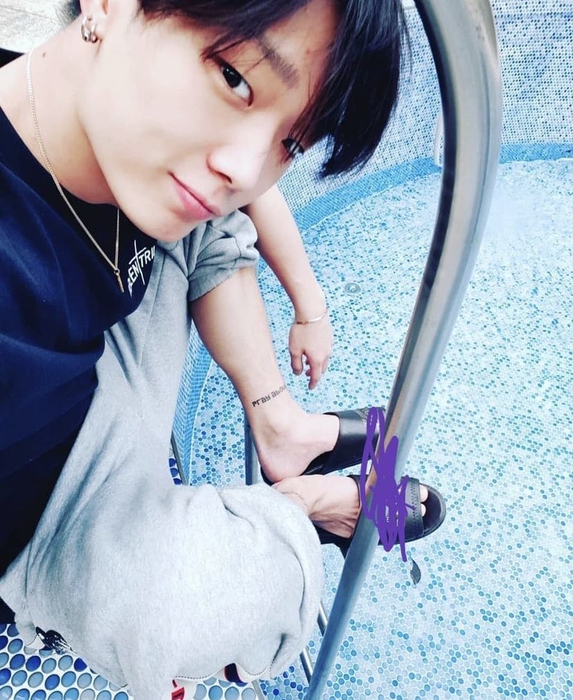 Behind-the-scenes cut of BOBBY (iKON)