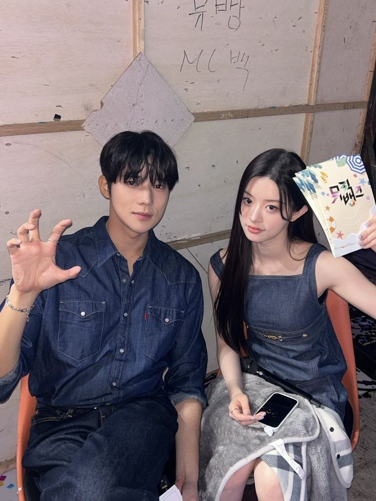 Recent activity shot of Minju (ILLIT)
