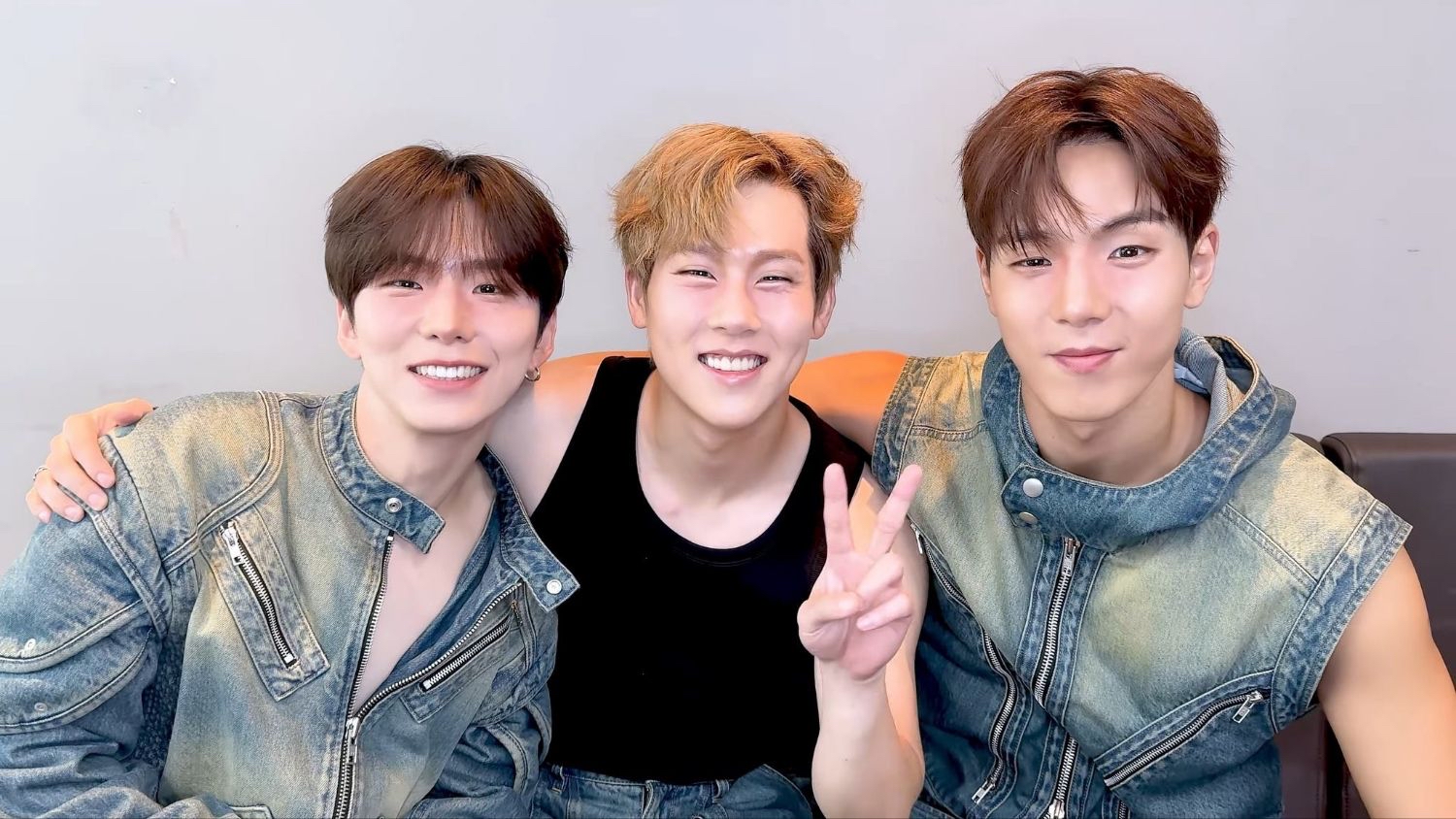 Recent activity shot of Shownu (MONSTA X)