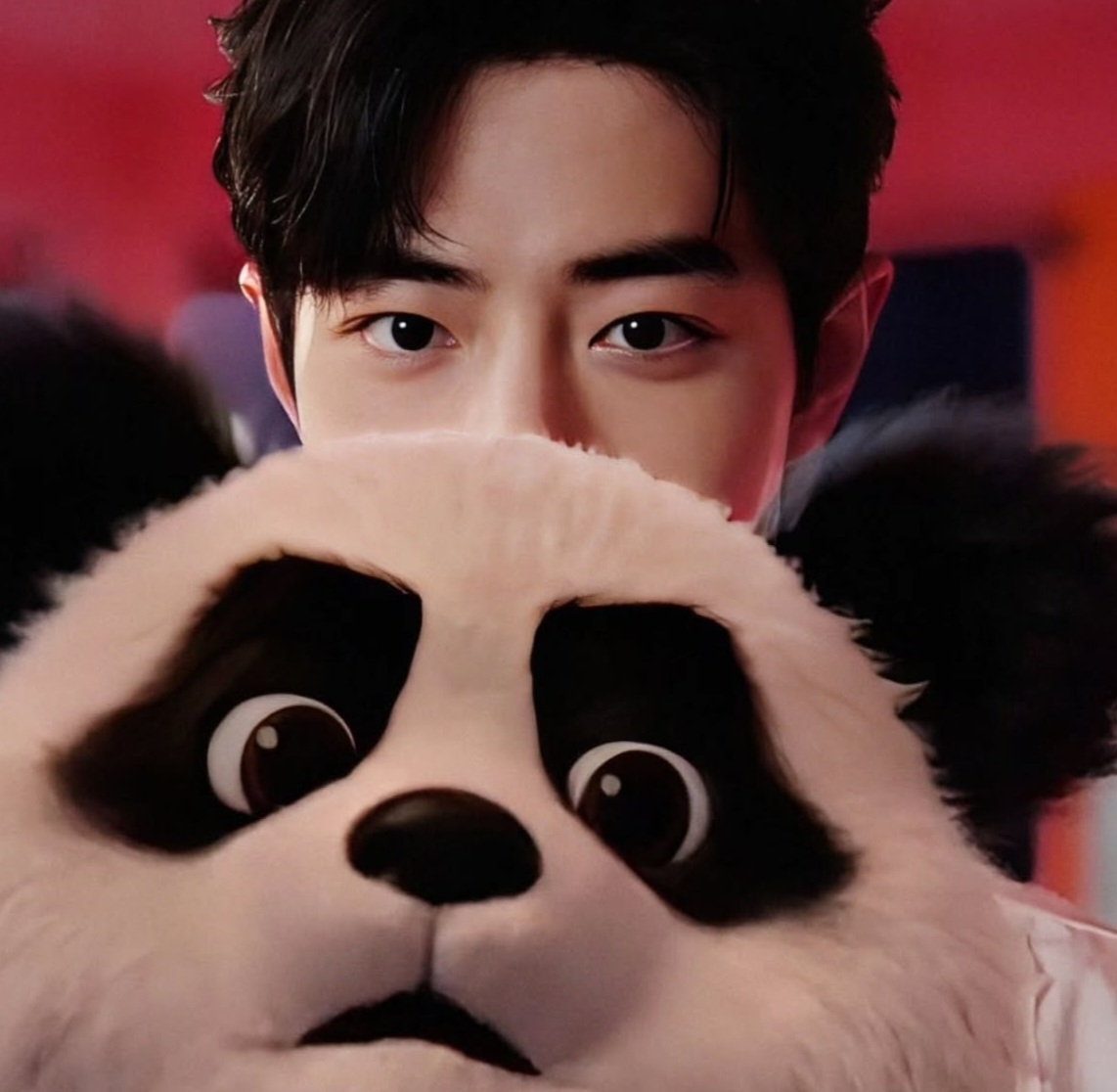 Behind-the-scenes cut of Xiao Zhan