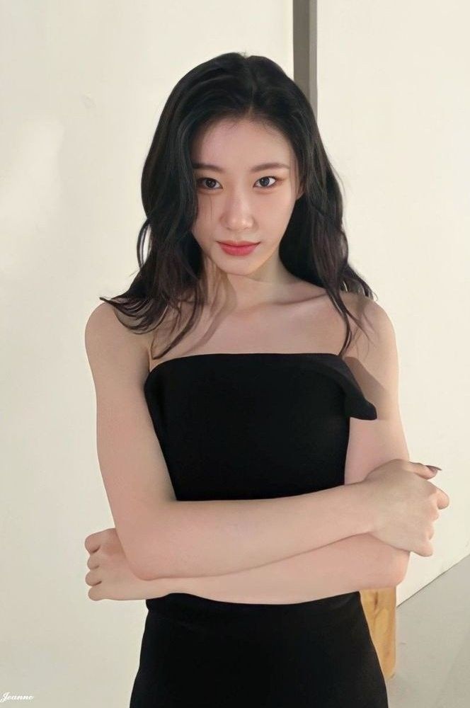 彩領 (ITZY)的最新照片