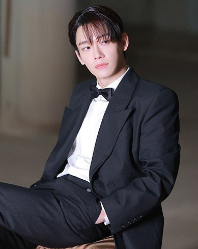 Latest photo of Chen (EXO)