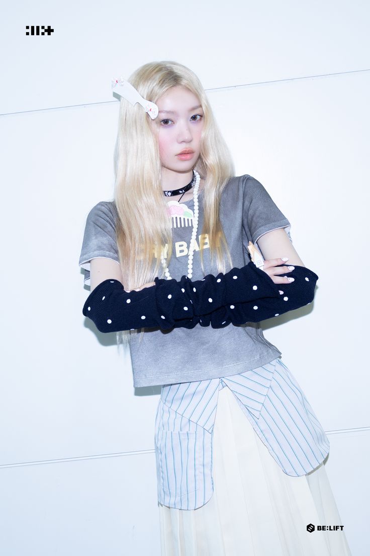 Behind-the-scenes cut of ILLIT