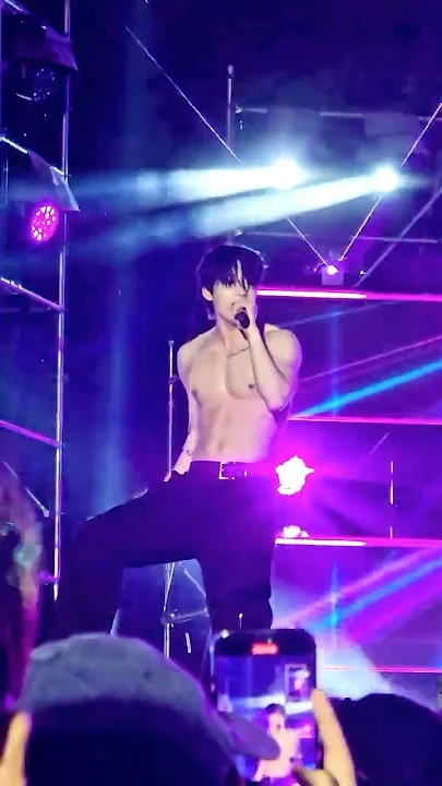 Recent activity shot of Han Seungwoo