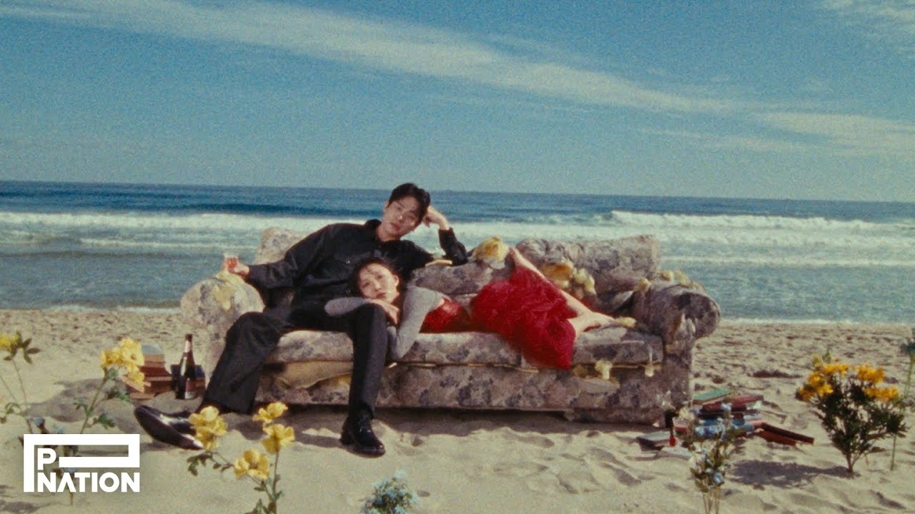 Momen yang diabadikan oleh penggemar Hwasa (MAMAMOO)