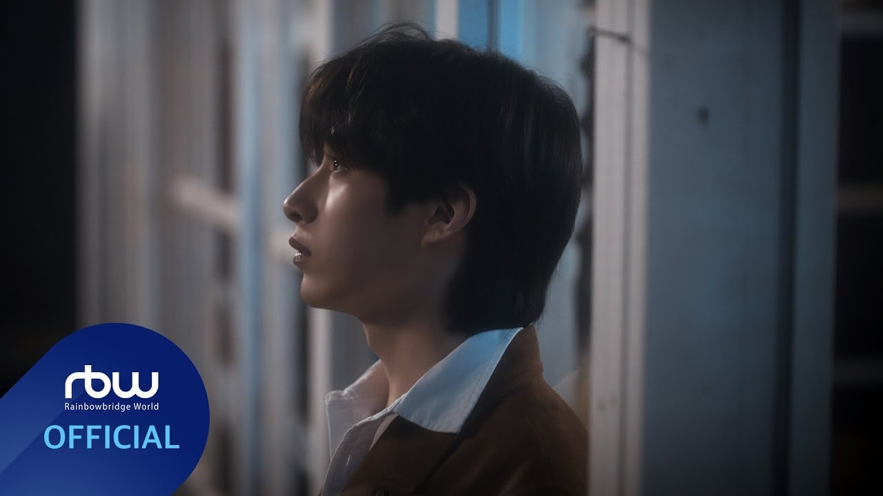 A moment captured by ONEUS's fan