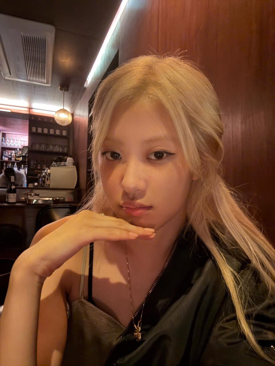 Latest photo of ROSÉ (BLACKPINK)
