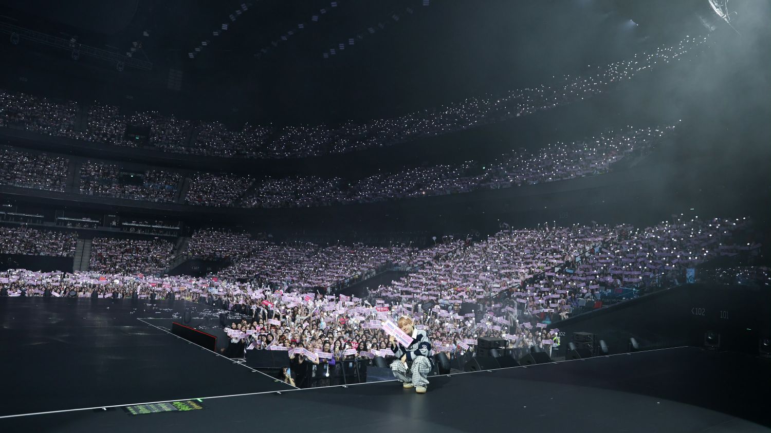 Foto aktivitas terbaru Baekhyun (EXO)