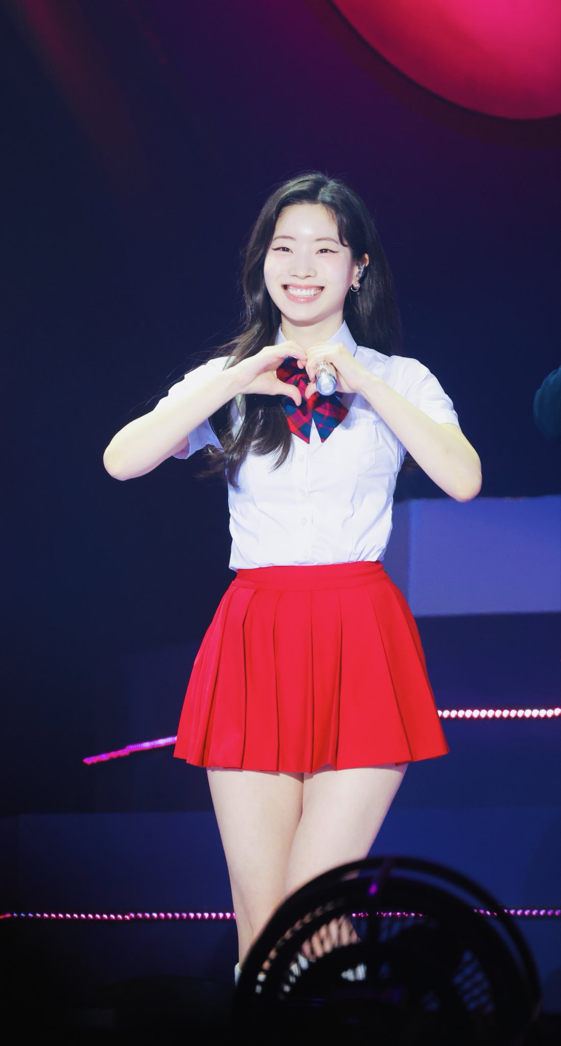 Behind-the-scenes cut of Dahyun (TWICE)
