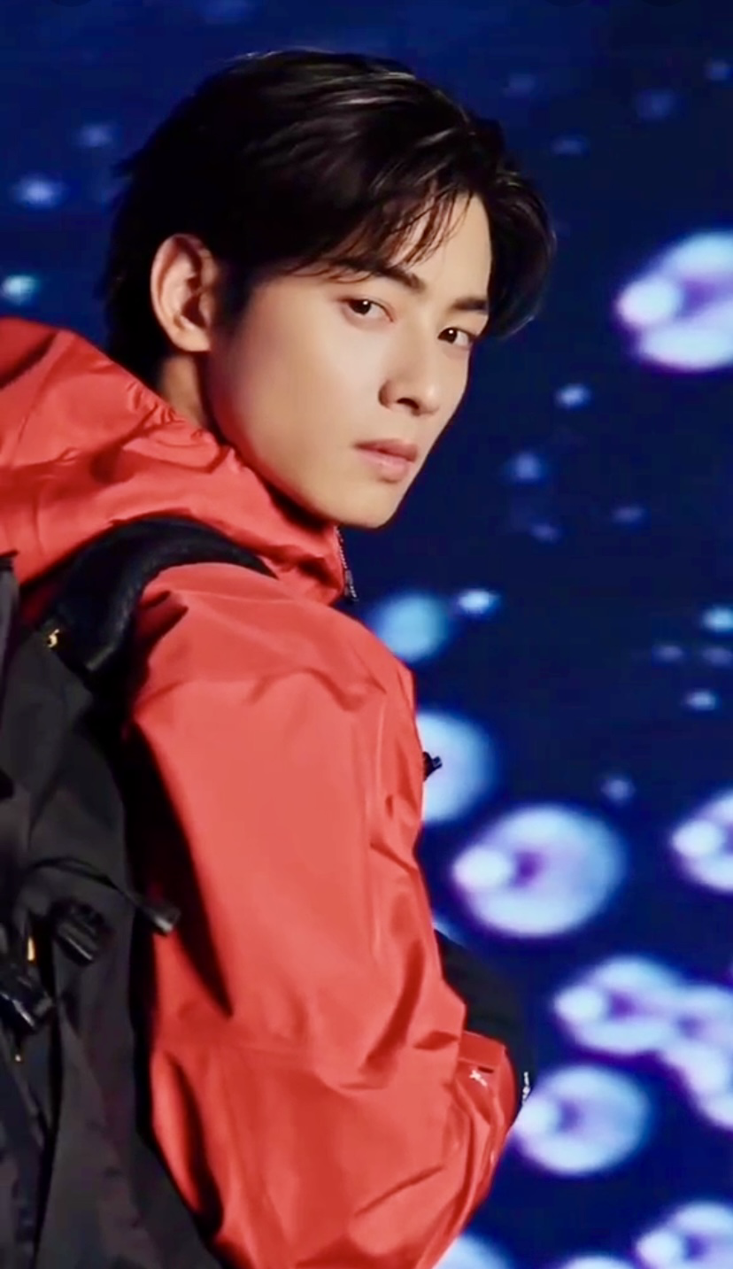 Behind-the-scenes cut of Eunwoo (ASTRO)