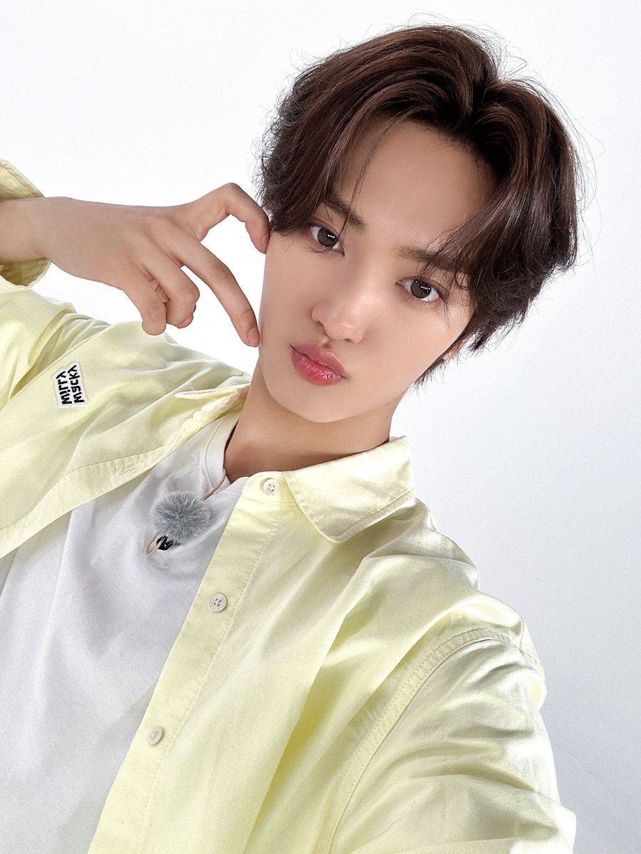 Latest photo of CRAVITY