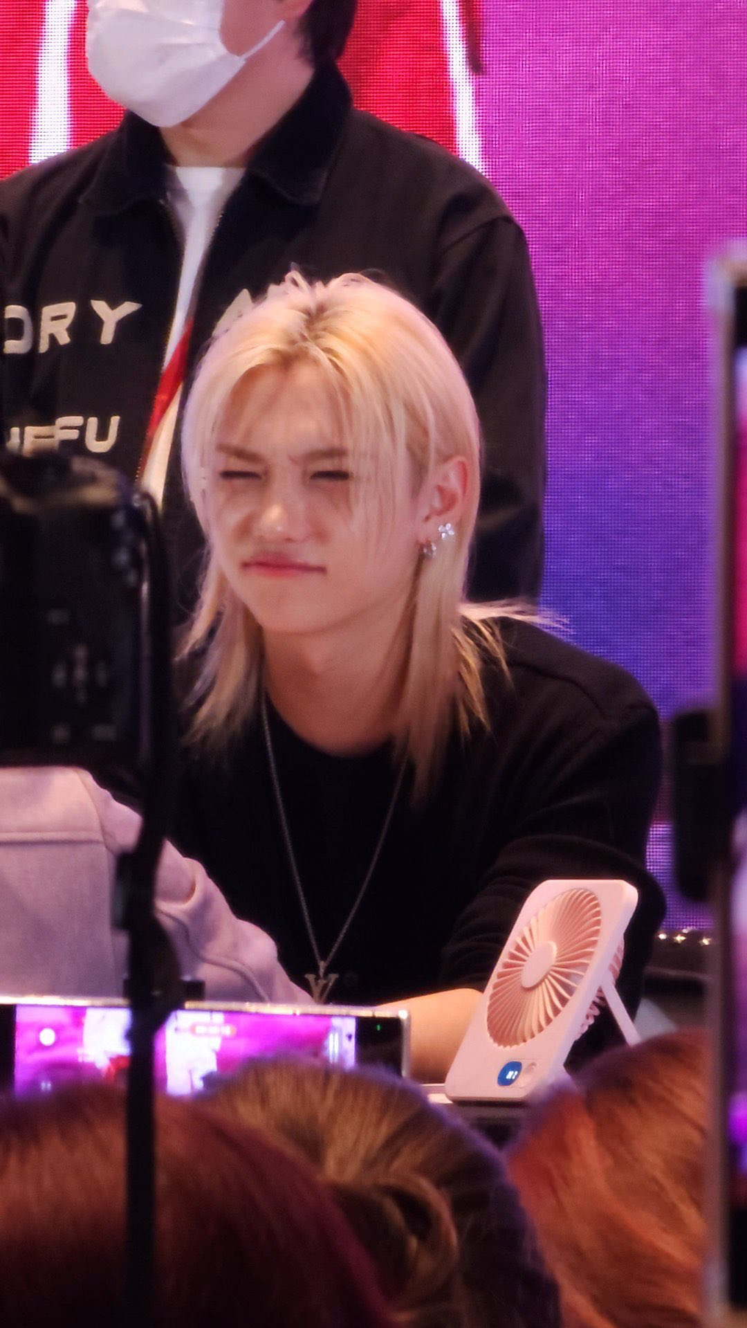 Today's most popular wallpaper in the Felix (Stray Kids) community