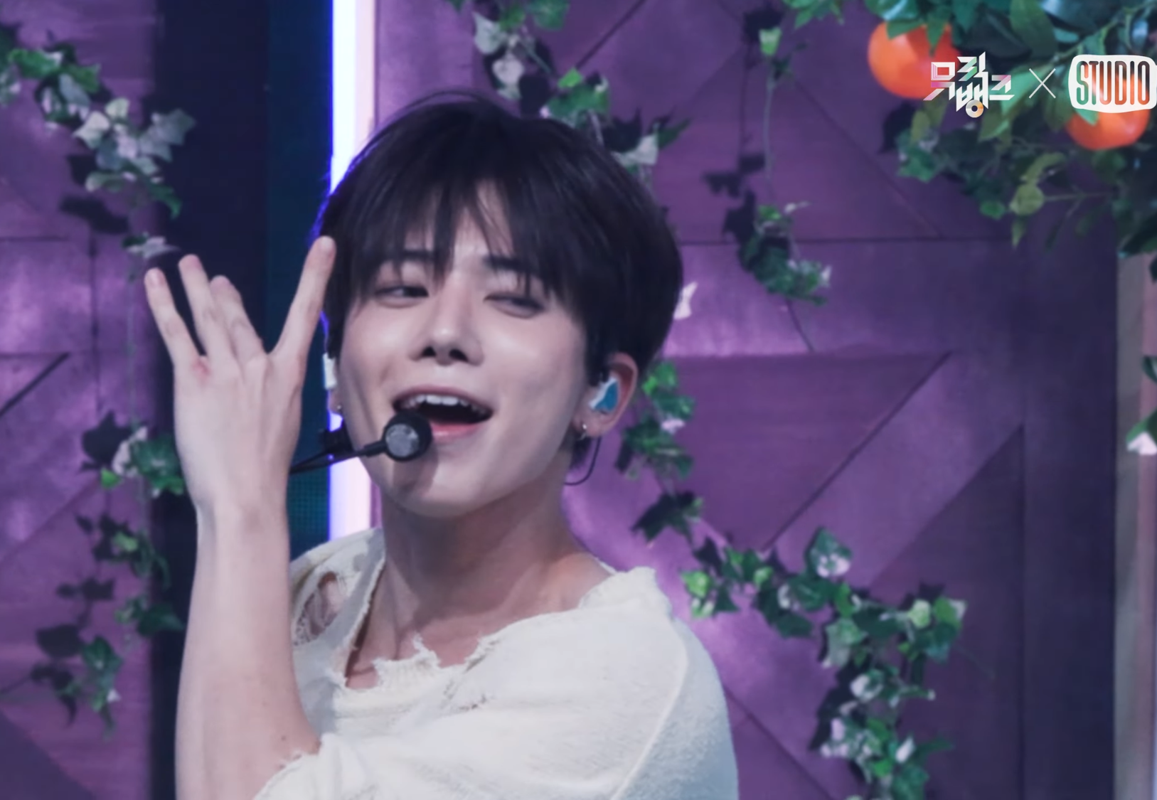 Behind-the-scenes cut of Taehyun (TOMORROW X TOGETHER)