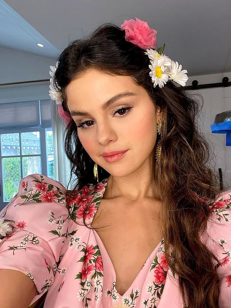Latest photo of Selena Gomez