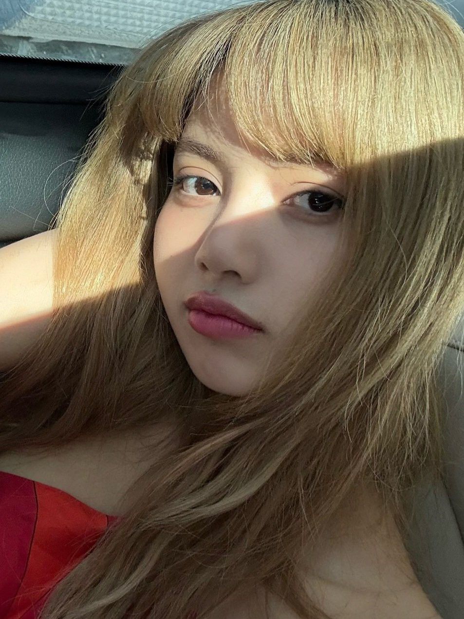 Lisa (BLACKPINK)的最新活動照片