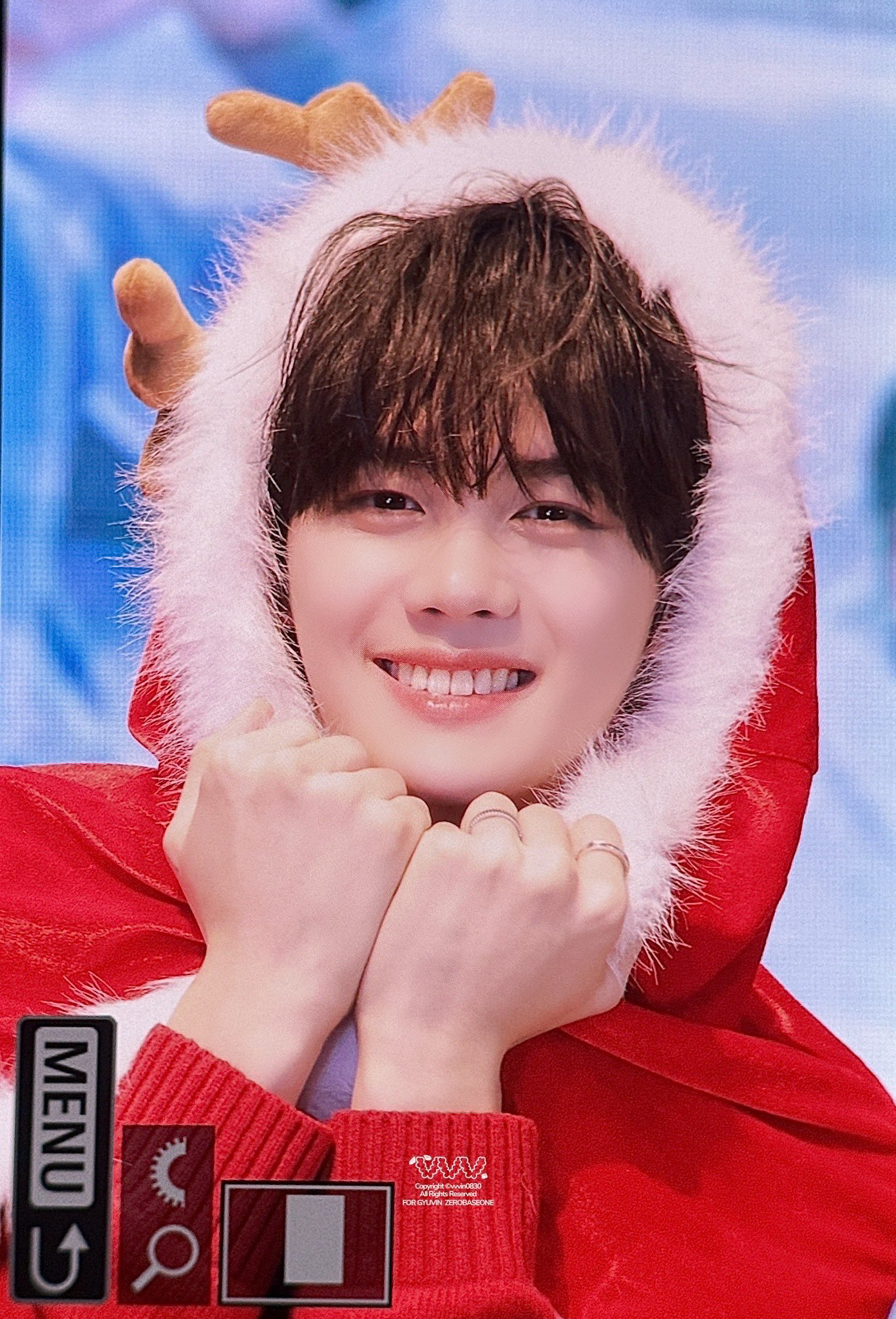 Recent activity shot of Kim Gyuvin (ZEROBASEONE)