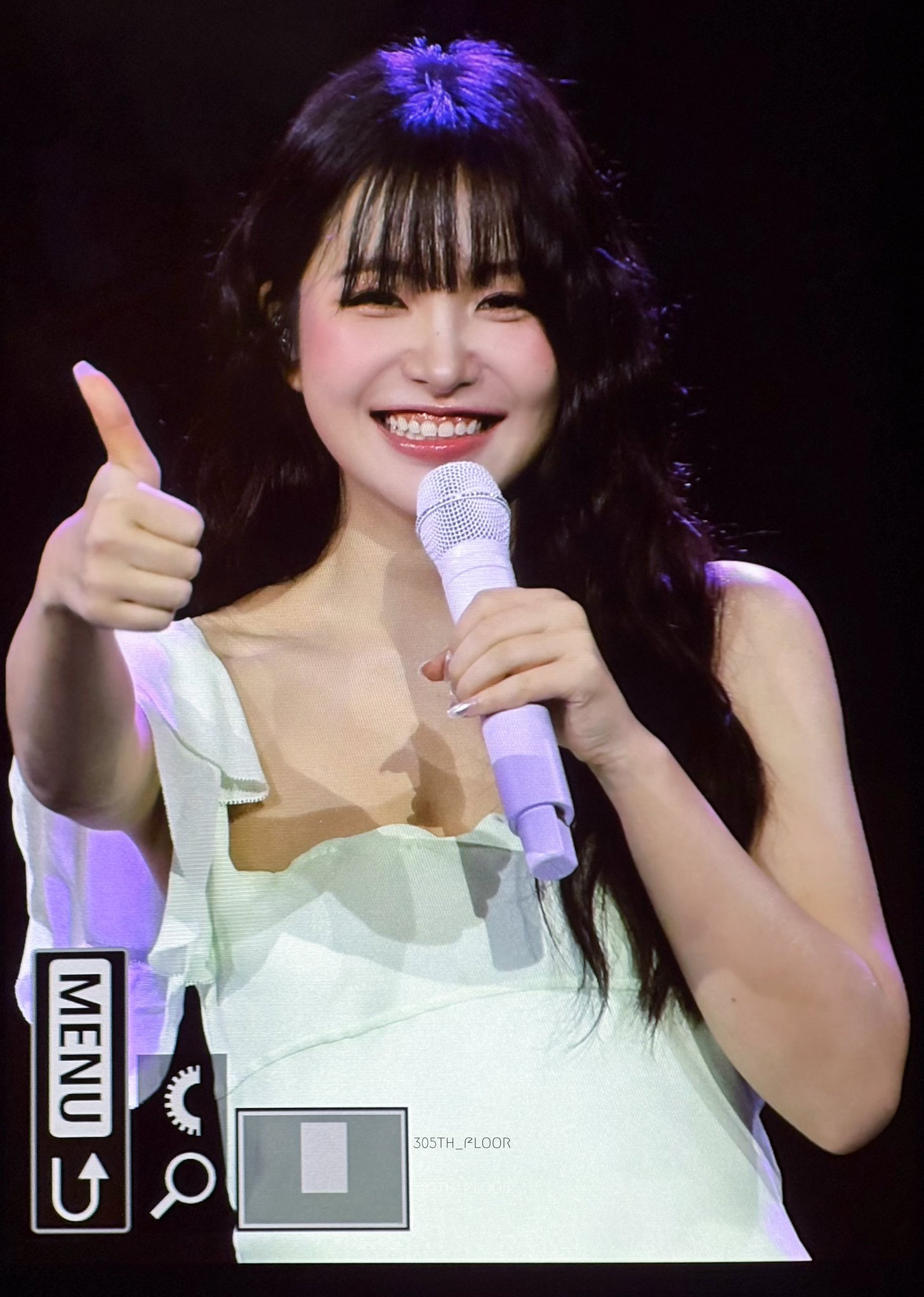 Foto aktivitas terbaru Yeri (Red Velvet)