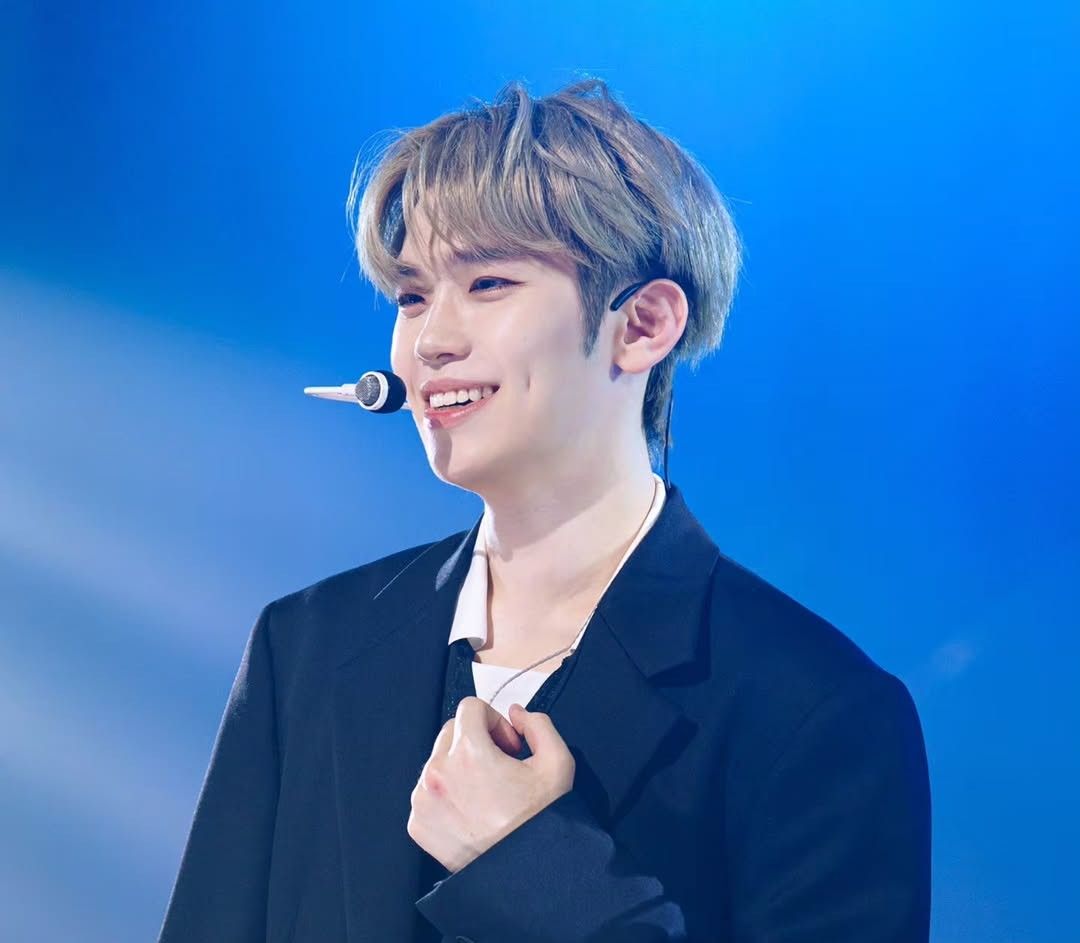 A moment captured by Kim Taerae (ZEROBASEONE)'s fan