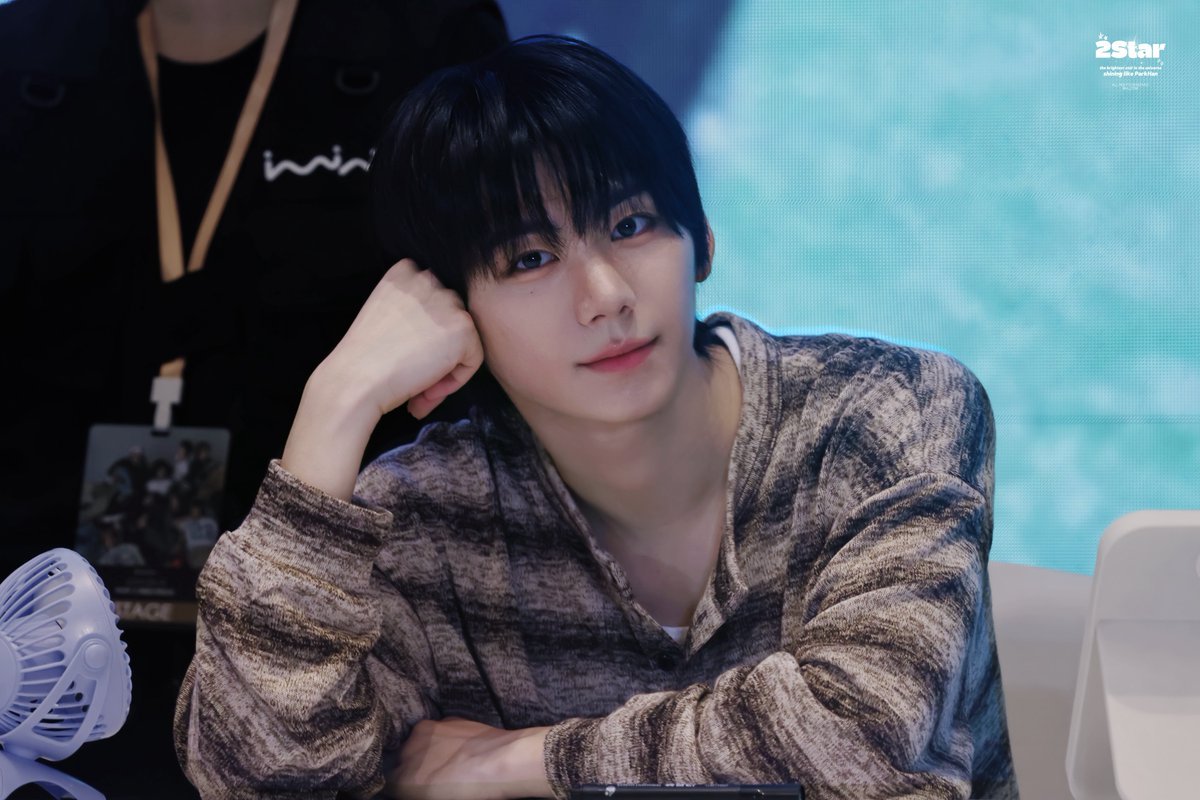 Recent activity shot of Park Han (AHOF)