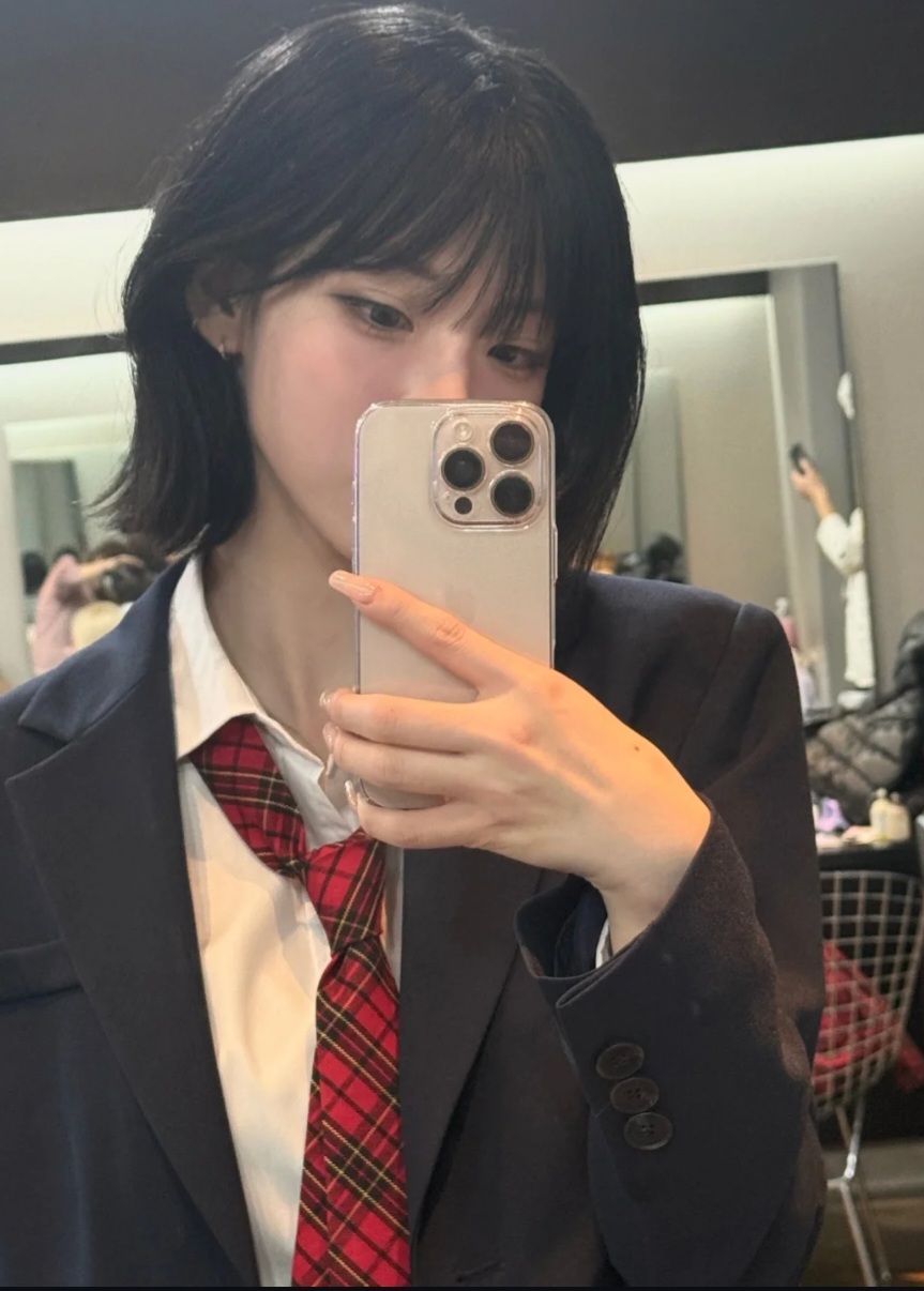 Behind-the-scenes cut of Kim NaKyoung (tripleS)