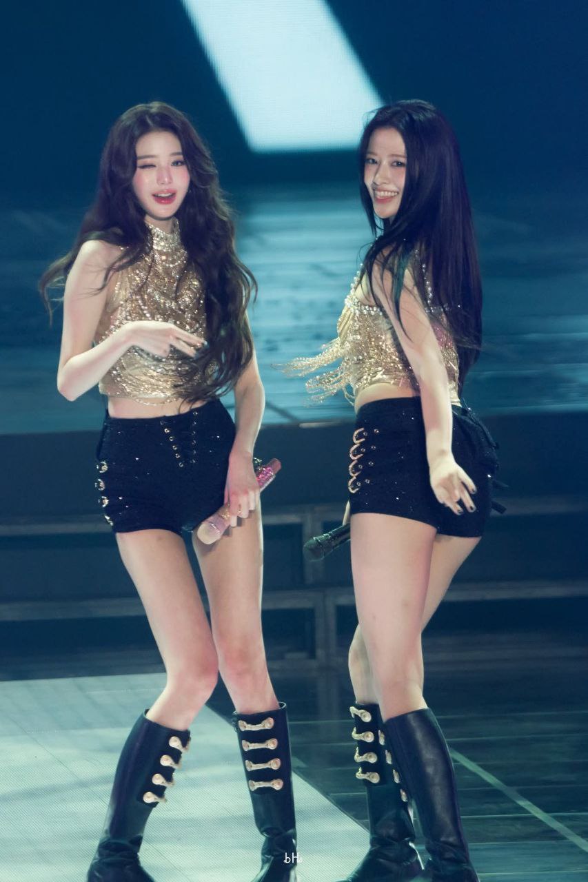 Foto aktivitas terbaru An Yujin (IVE)