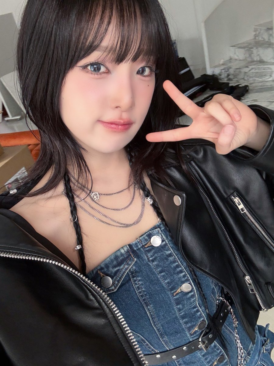 Recent activity shot of Choi Yena