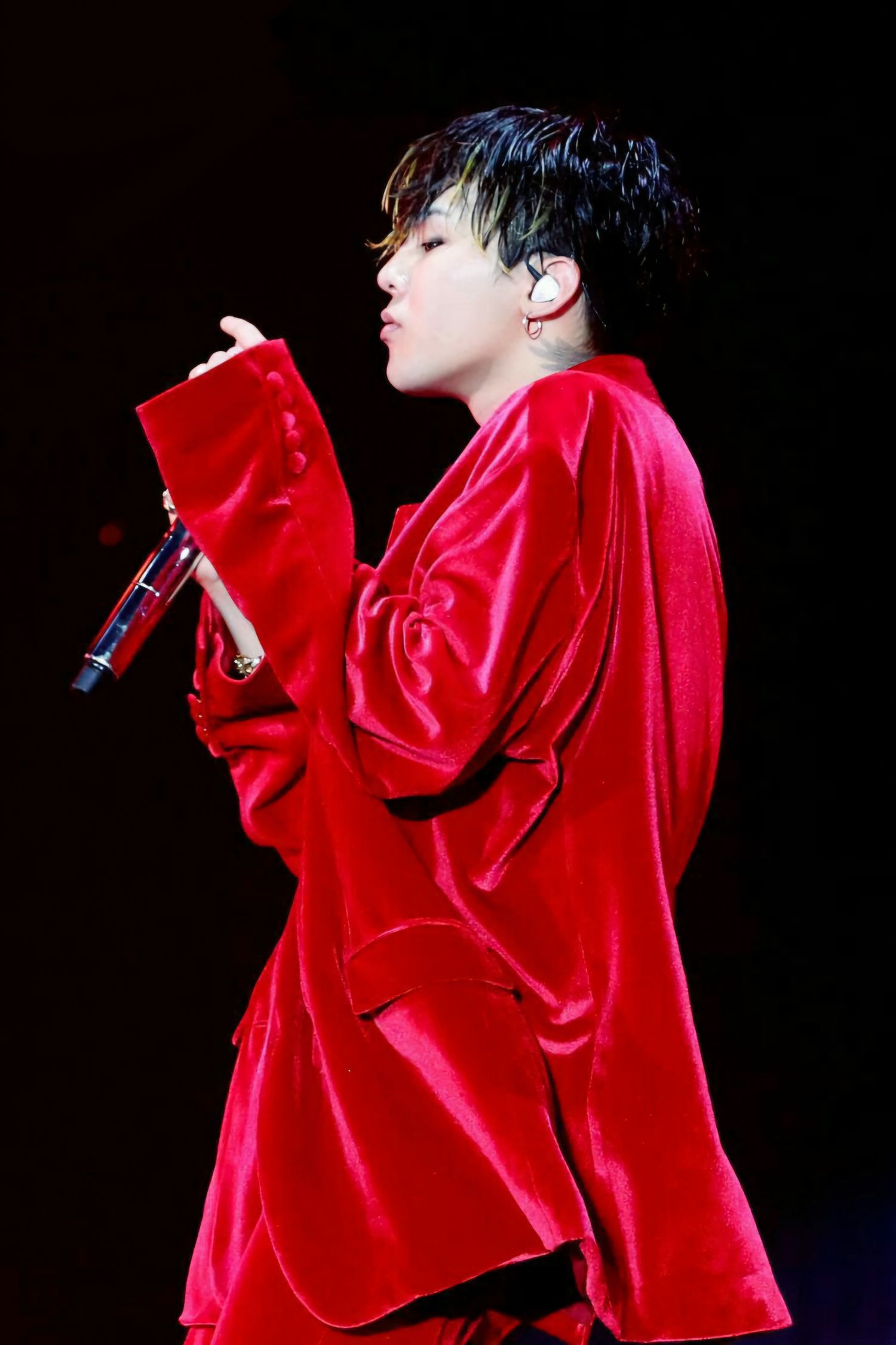 Recent activity shot of G-DRAGON (BIGBANG)