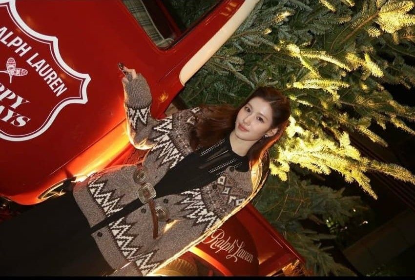 Latest photo of TWICE