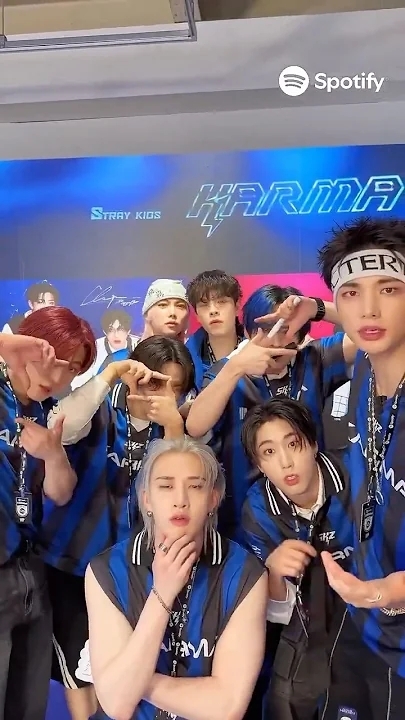 Fandom-recommended wallpaper image of Stray Kids