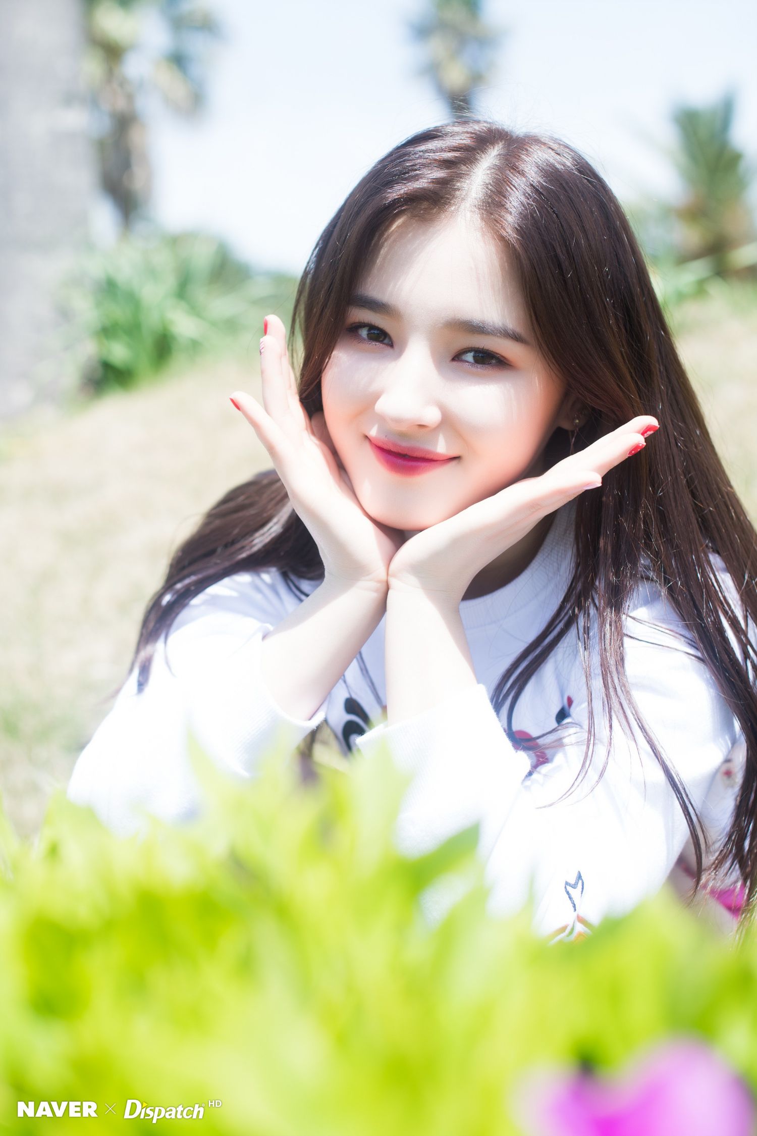 Latest photo of MOMOLAND