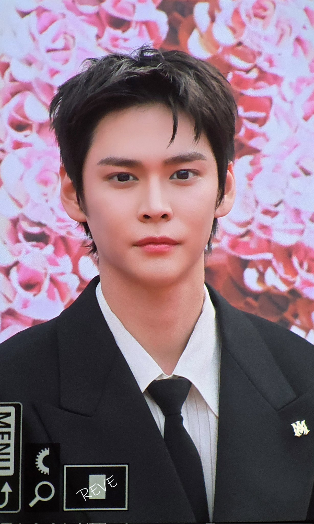 Latest photo of Eunseok (RIIZE)