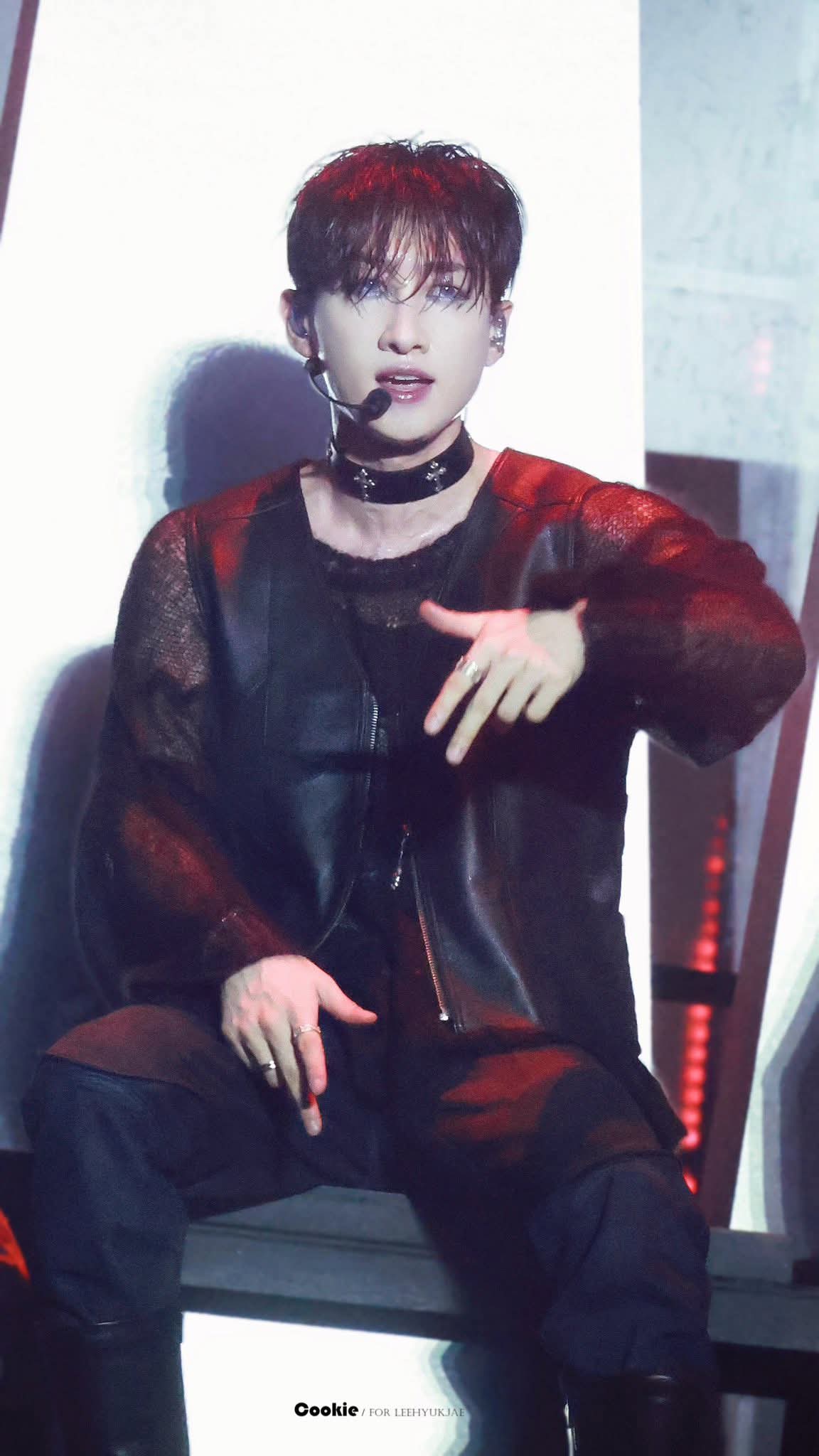Behind-the-scenes cut of Eunhyuk (Super Junior)