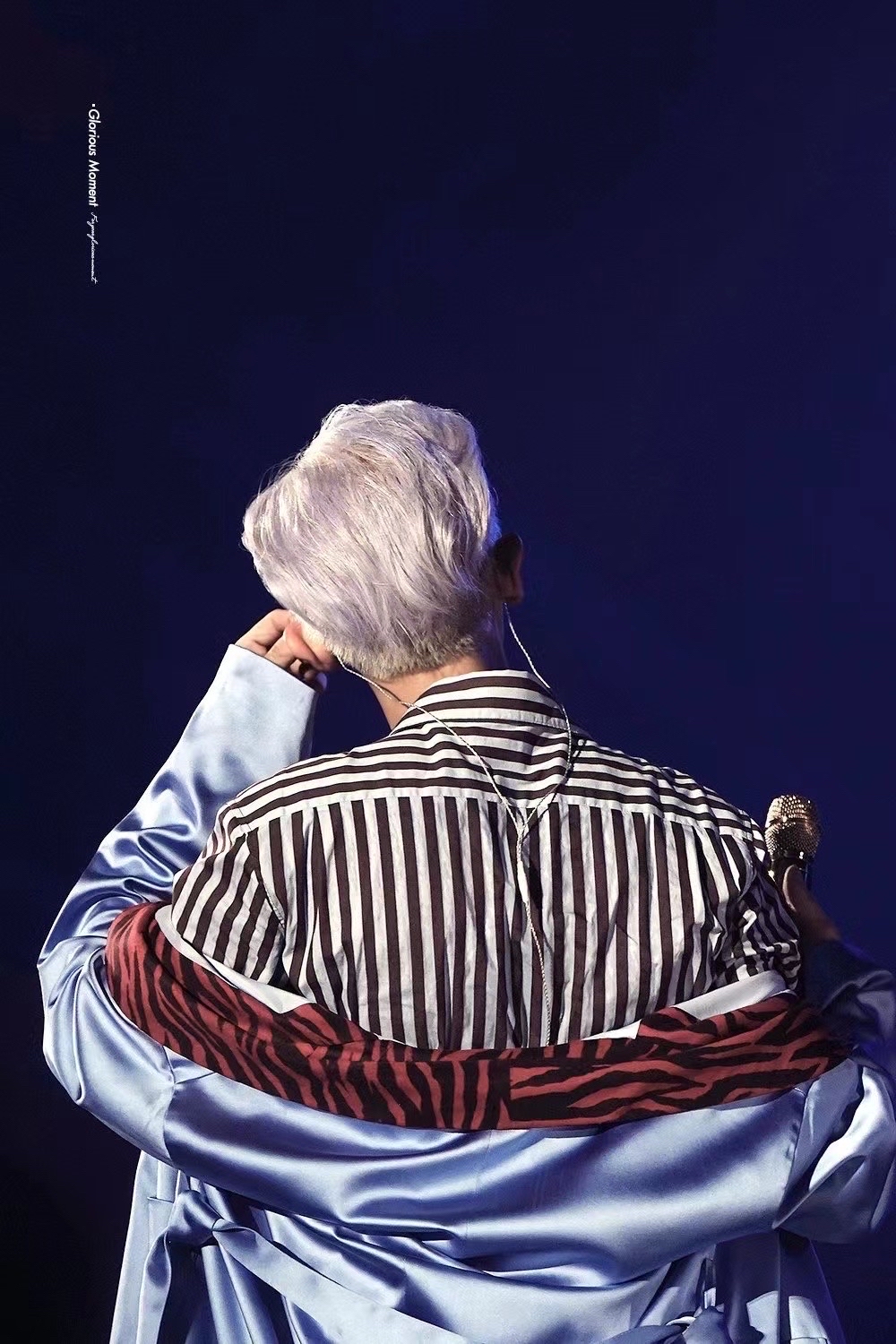 Recent activity shot of Chanyeol (EXO)