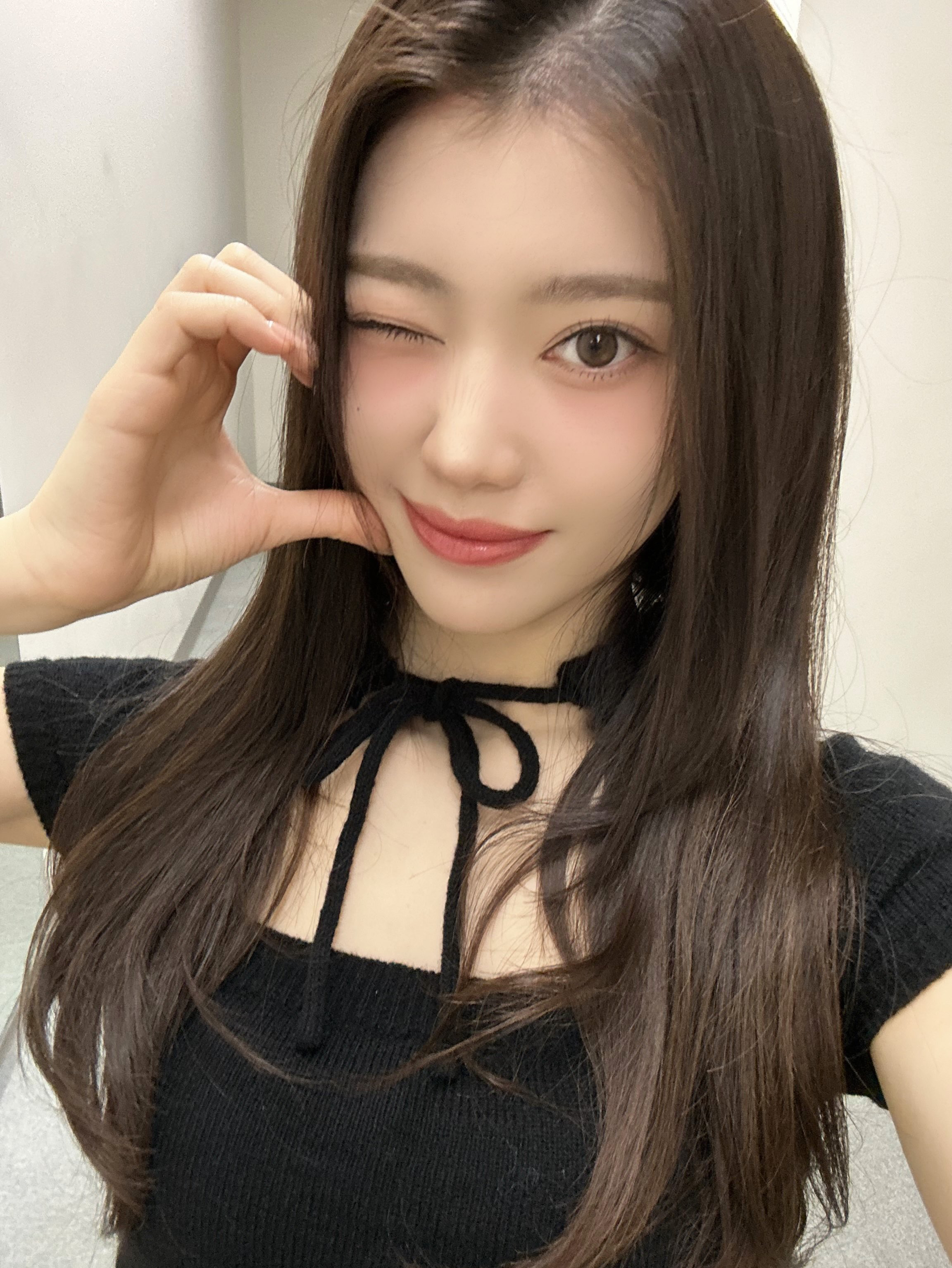 Recent activity shot of Xiao Ting (Kep1er)
