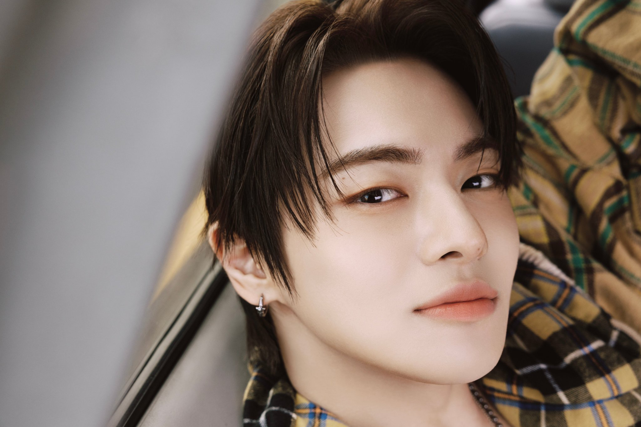 Behind-the-scenes cut of Lee Leo (ALPHA DRIVE ONE)