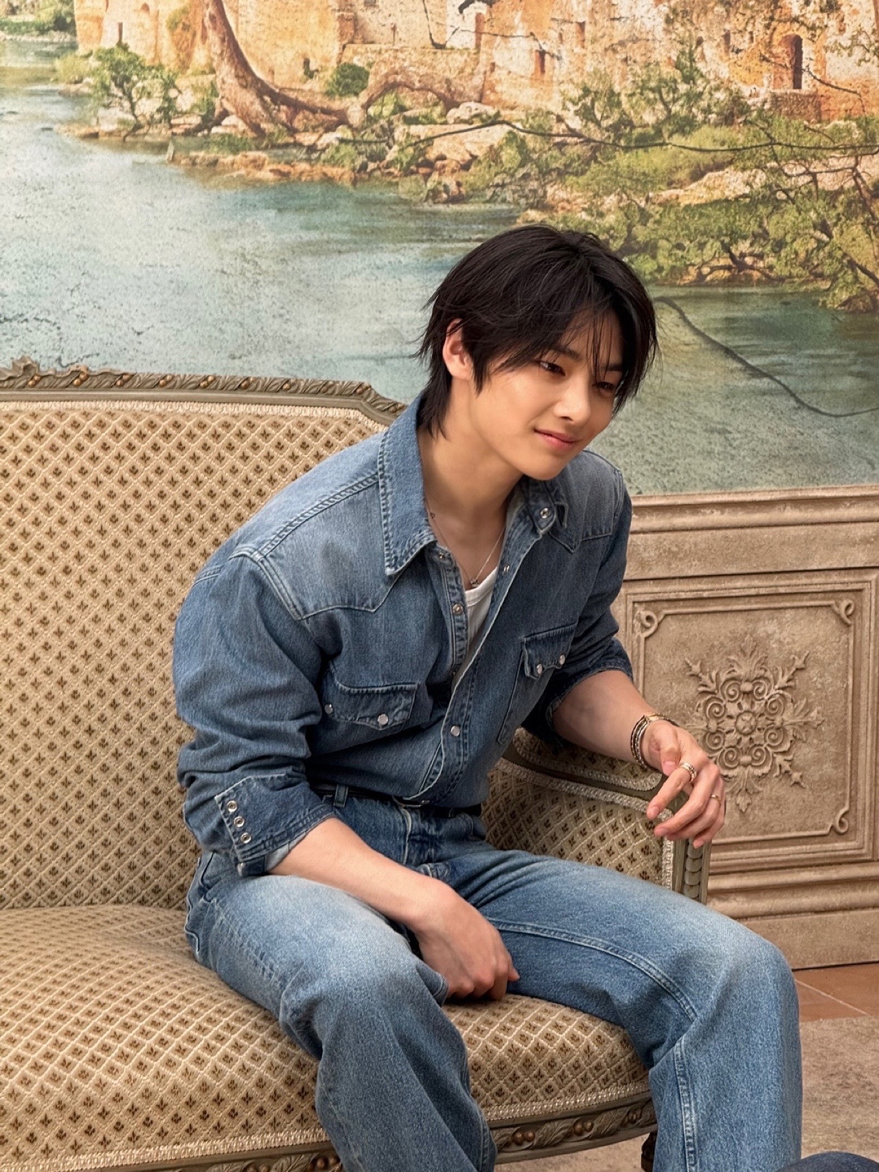 Behind-the-scenes cut of I.N (Stray Kids)