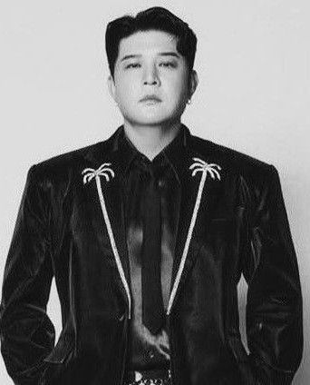 Behind-the-scenes cut of Shindong (Super Junior)