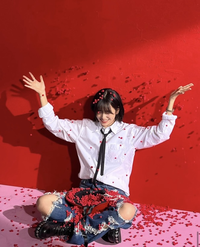 Latest photo of An Yujin (IVE)