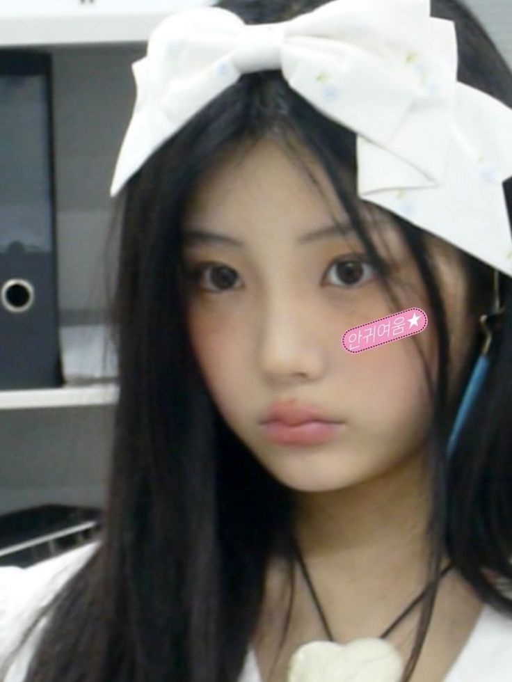 Recent activity shot of Wonhee (ILLIT)