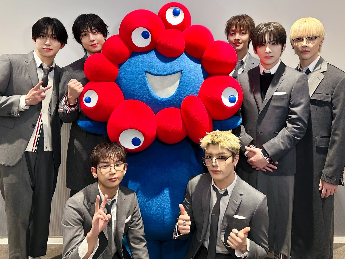 A moment captured by &TEAM's fan