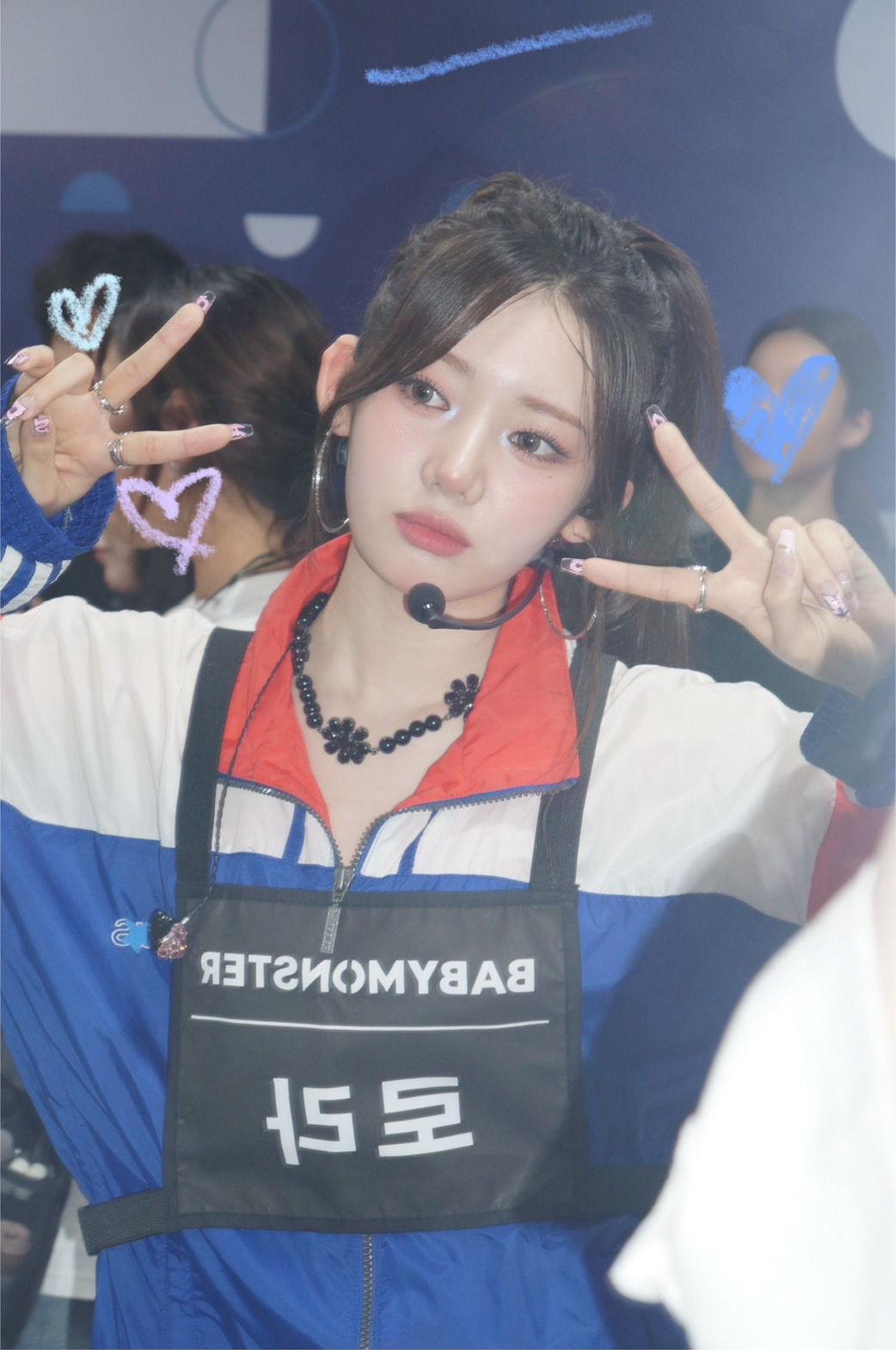 로라 (BABYMONSTER)의 최신 사진