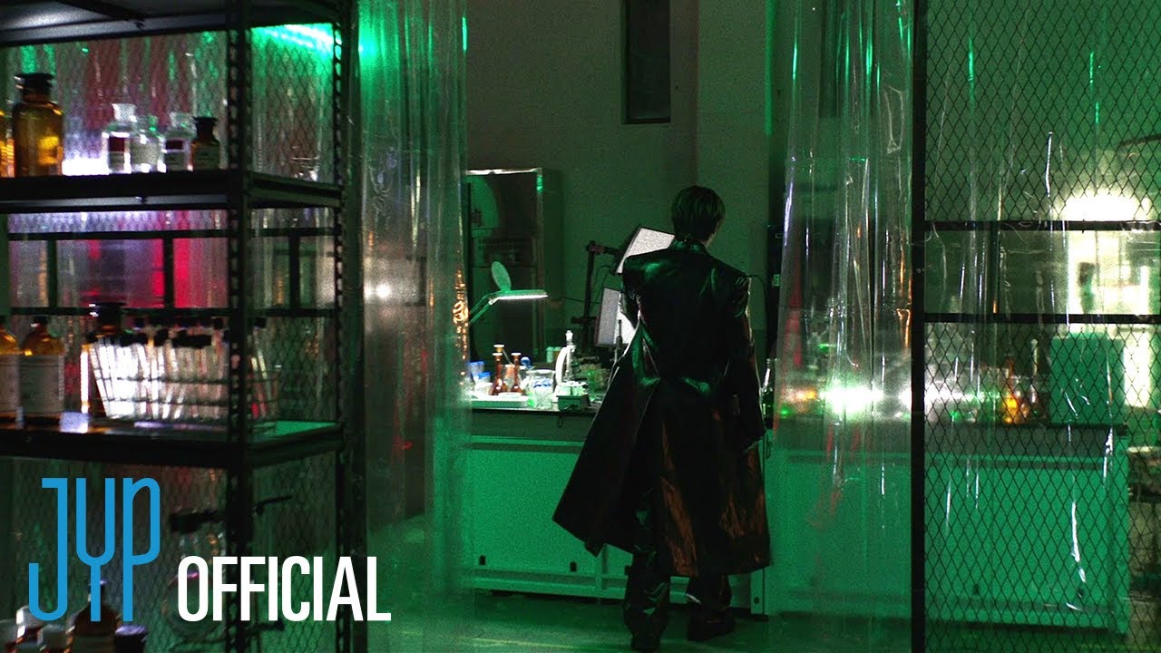Behind-the-scenes cut of Changbin (Stray Kids)