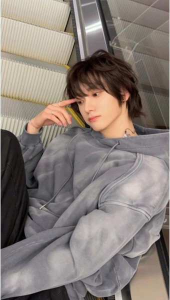 성호 (BOYNEXTDOOR) 팬덤이 사랑하는 대표 배경 이미지
