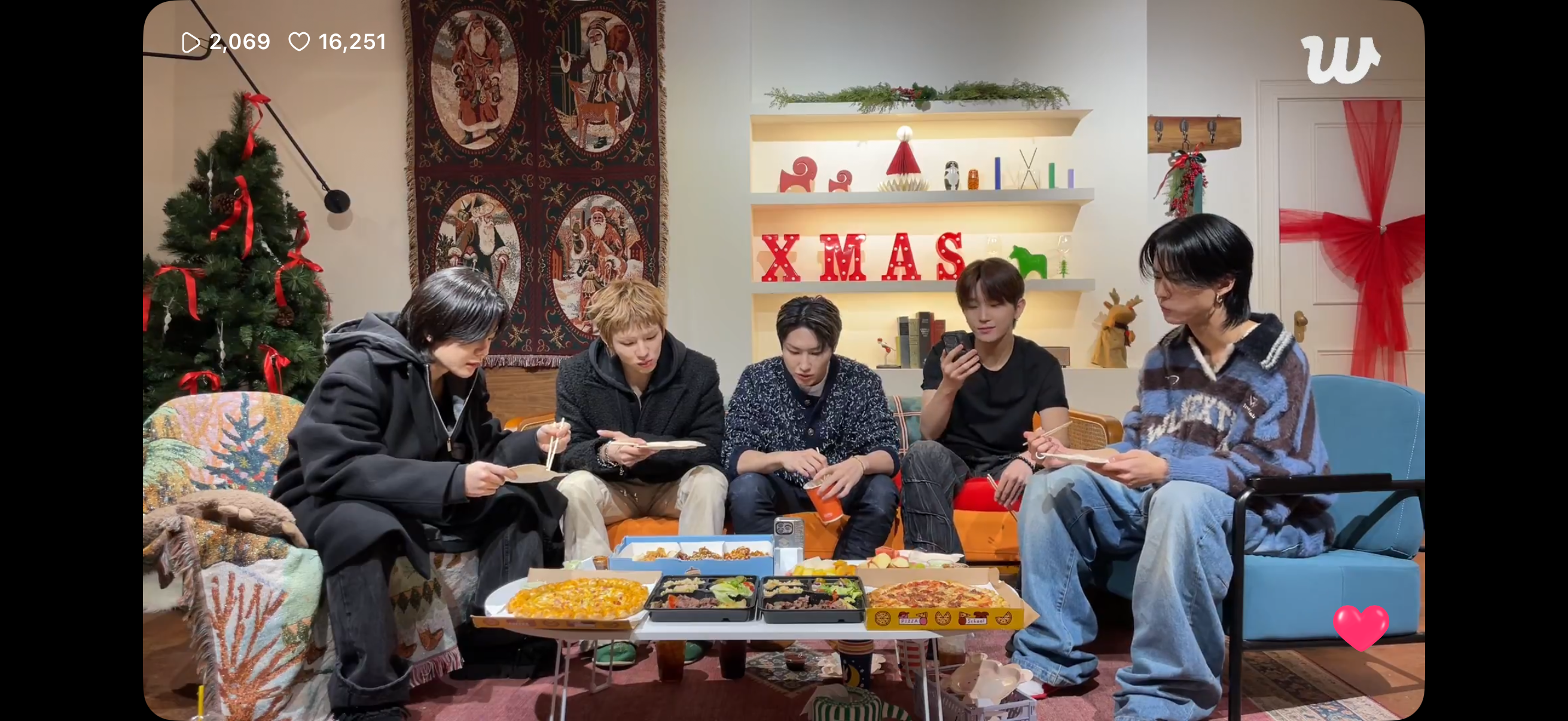 TNX 최근 활동샷