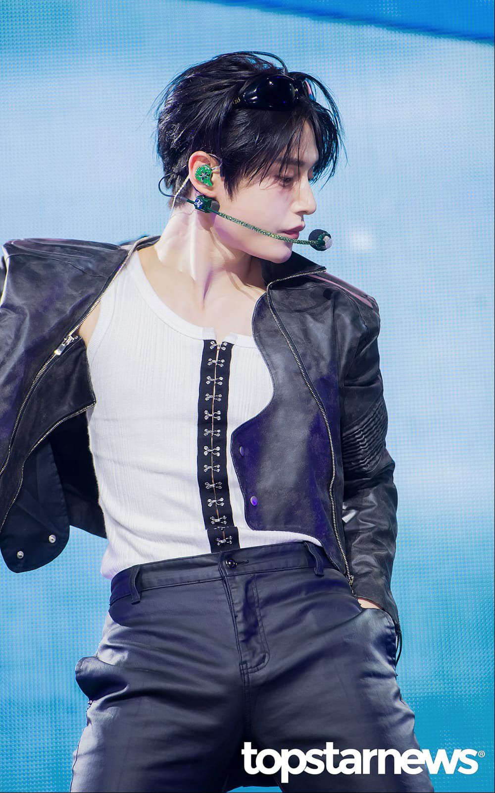 Latest photo of Kim Jiwoong (ZEROBASEONE)